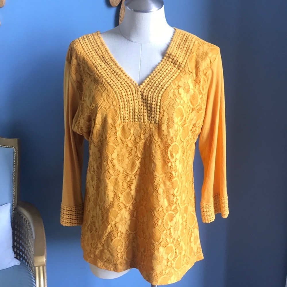 NWT Shannon Ford NY, Mustard/yellow lace, V neck 3/4 sleeves blouse size XL
